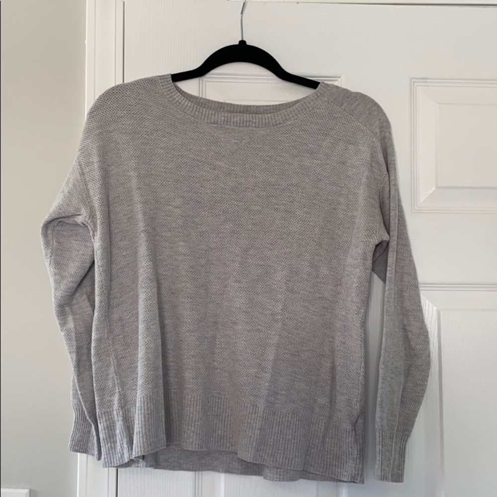 American Eagle sweater
